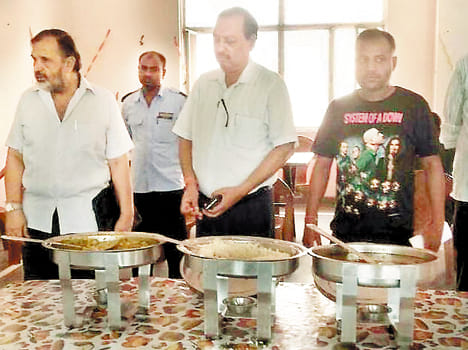 CMS see resentment in the canteen