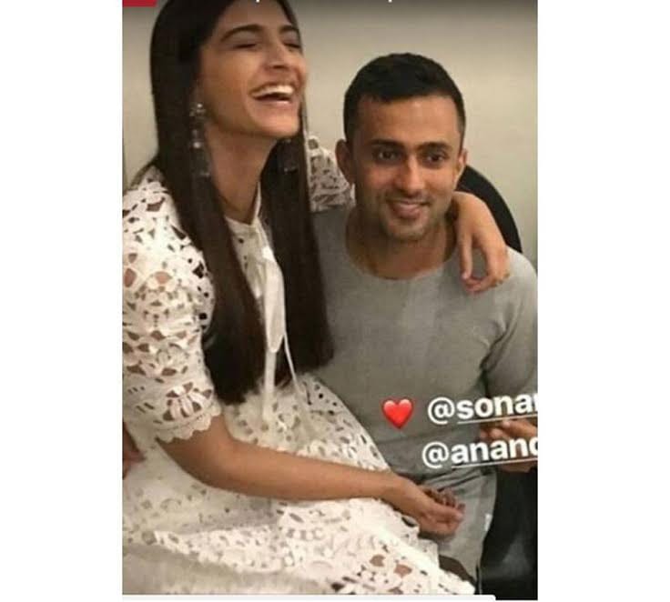 sonam kapoor celebrates her birthday with anand ahuja