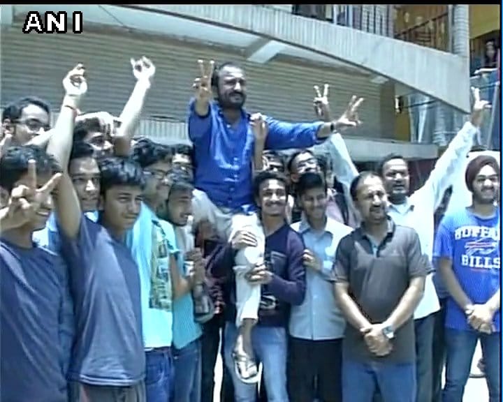 jee advanced 2017 results all 30 students from super 30 crack iit jee exam