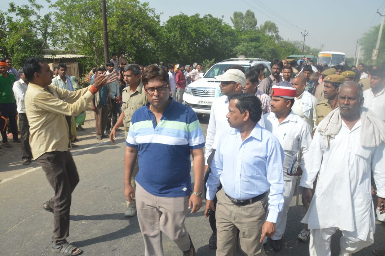 सोते रहे डीएम एसएसपी, पांच घंटे बाद पहुंचे