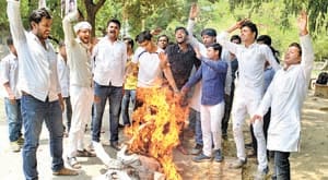 Continuing hunger strike against VC