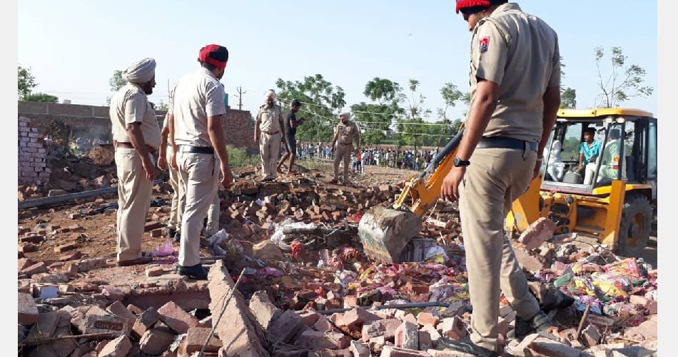 Blast In Fireworks warehouse at sunam, many injured