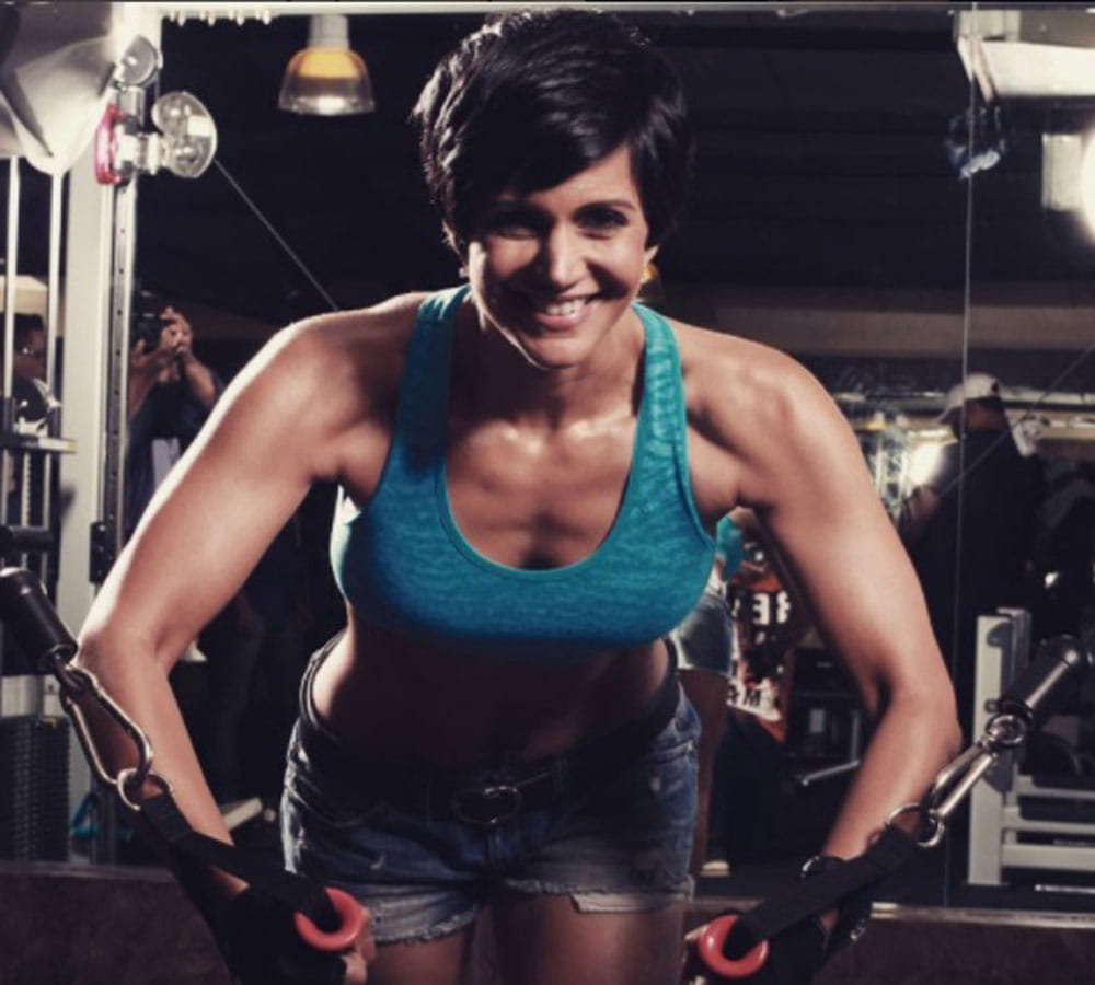 madira bedi enjoying vacations in srilanka with raj kaushal shared pics