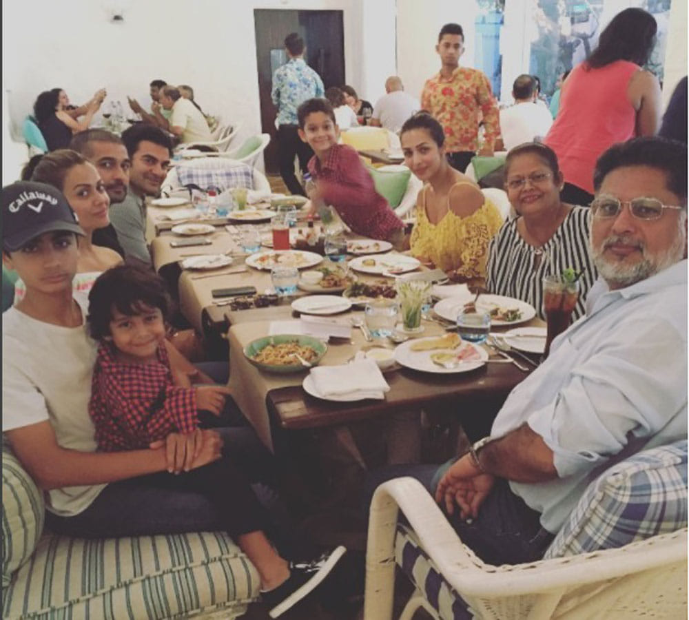 Hrithik Roshan-Sussanne Khan, Arbaaz Khan-Malaika Arora, Couples Who Keep Hanging Out After Divorce