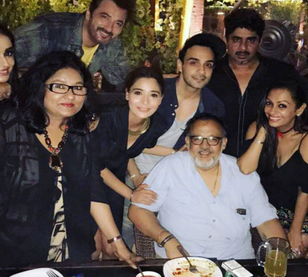TV Serial 'Sapna Babul Ka Bidaai' Had A Reunion, Sara Khan Shares Pictures On Instagram