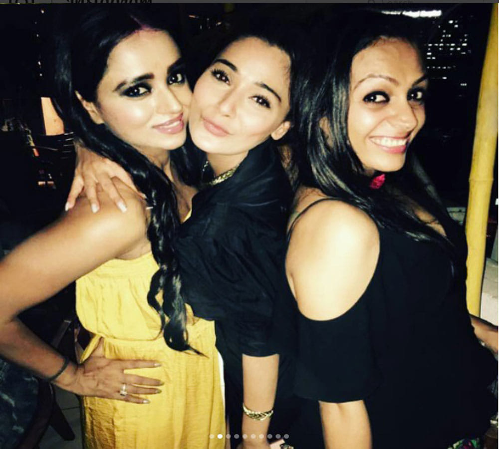 TV Serial 'Sapna Babul Ka Bidaai' Had A Reunion, Sara Khan Shares Pictures On Instagram