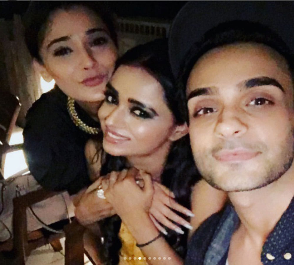 TV Serial 'Sapna Babul Ka Bidaai' Had A Reunion, Sara Khan Shares Pictures On Instagram