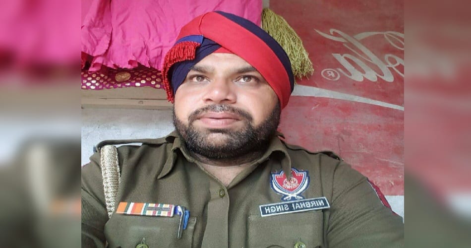 women constable send whatsapp message her friend before suicide