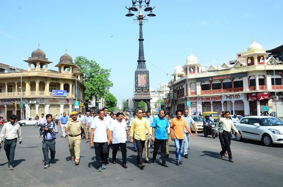 MI road will be decorated with yellow