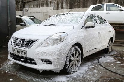  Nissan's car foam wash techniques  saves 6.1 million litres of water in India