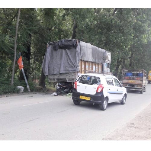 Two died in bike accident in kullu himachal pradesh