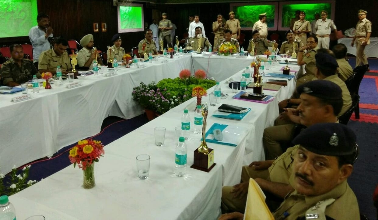Strengthen the information system in Naxal areas