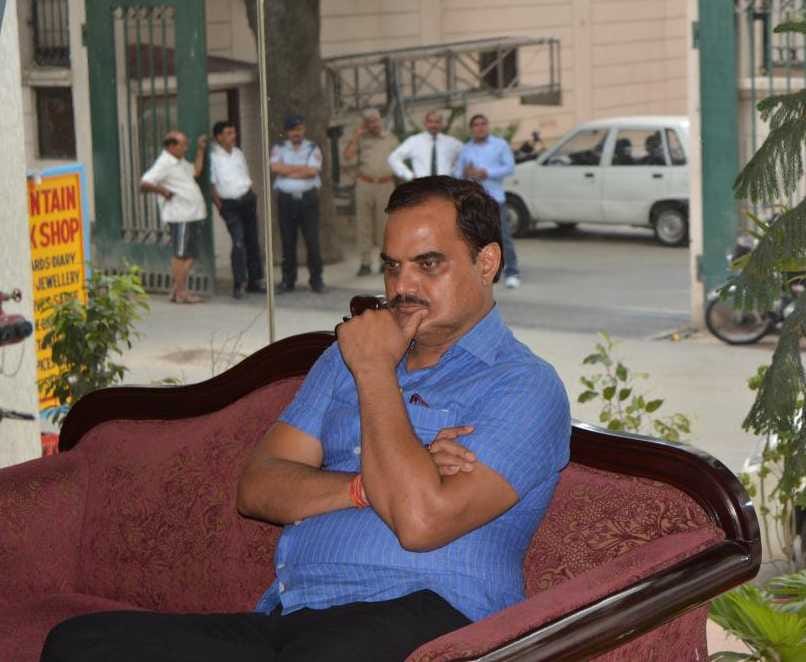 RS Yadav was recovering from one thousand trucks 