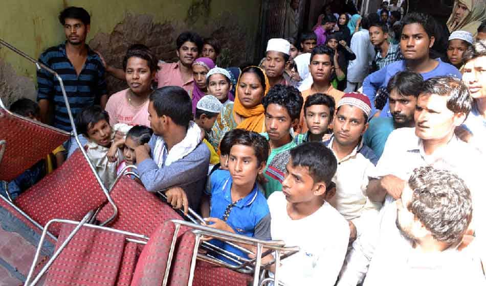 neighbor brutally killed 10 year old boy and burried in his own house at ghaziabad shahid nagar