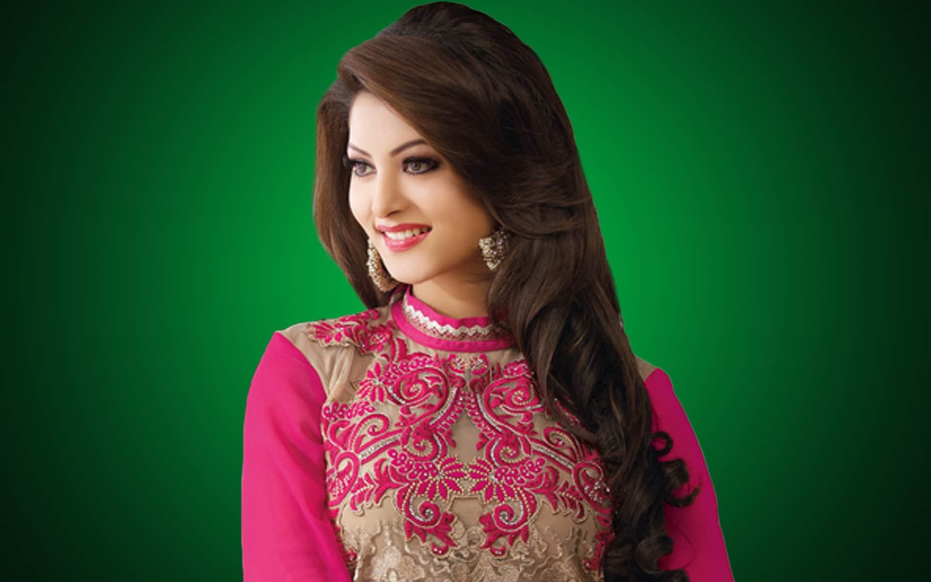 Hate Story 4 Hot and Bold Dehradun Actress urvashi rautela beauty secret