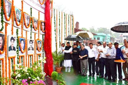 wall of heroes in graphic era university dehradun