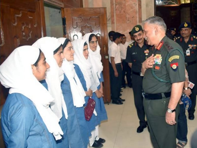 Kashmiri youths succeeded in JEE with indian army support