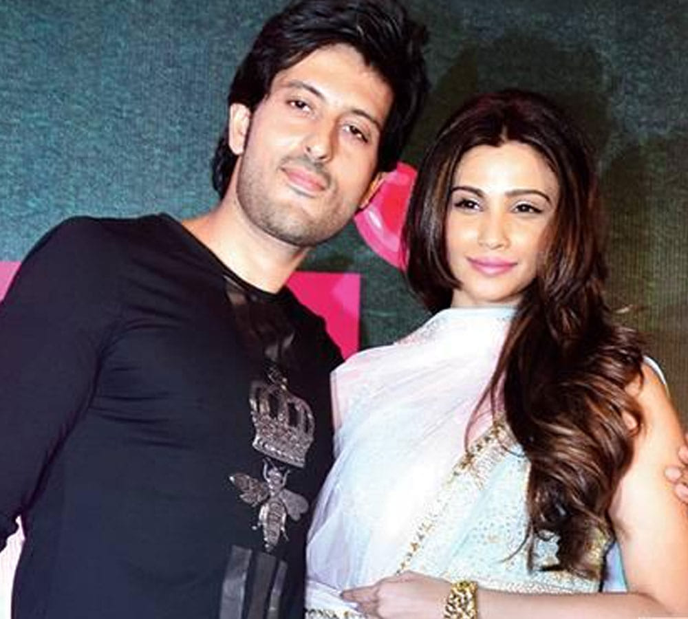 Daisy Shah And Rishi Bhutani Shoots A Dynamic Song For Upcoming Film 'Ramratan'