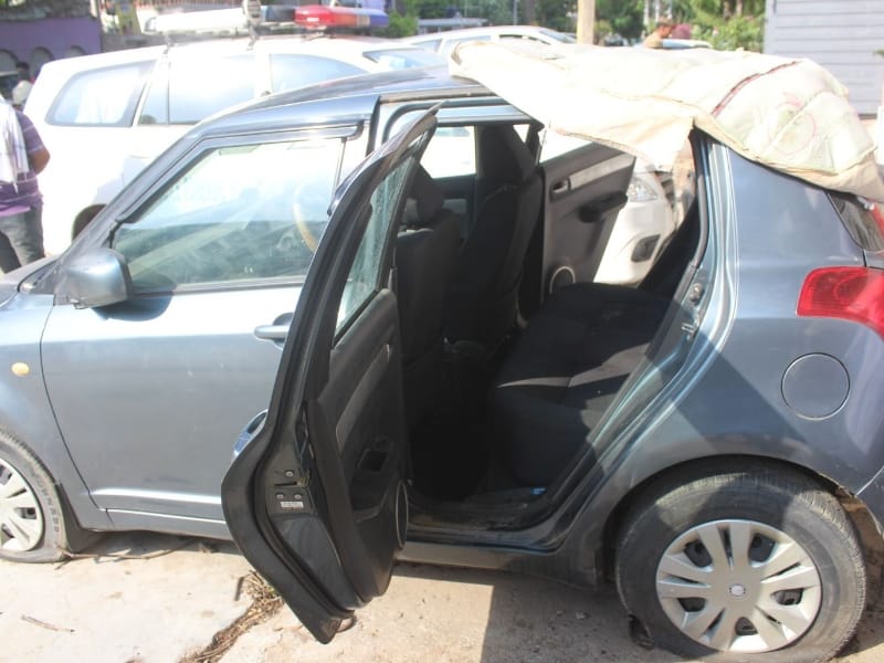 girl dead body found in a car in lucknow