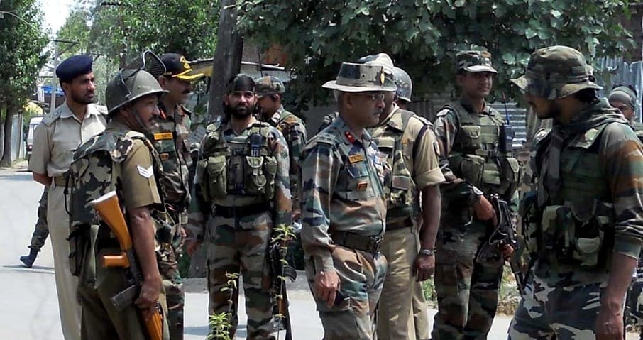 Terrorists lobbed grenade at a CRPF camp, Nine CRPF personnel injured