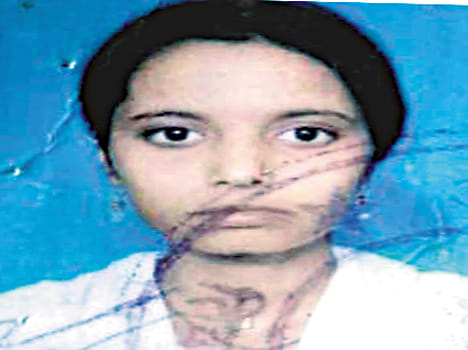 Housewives killed a young woman going with a lover