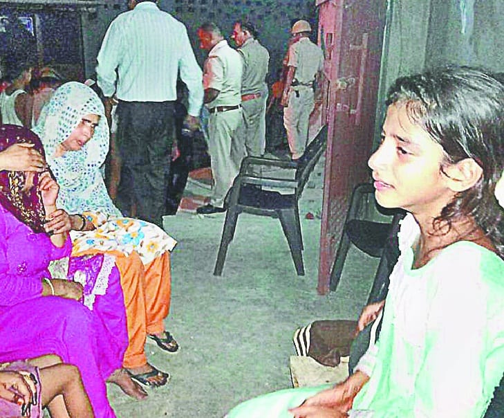 pathraav in abdullapur, ten injured