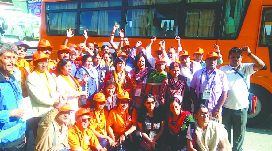 Kailash Manasarovar first team to fly to Dharchula