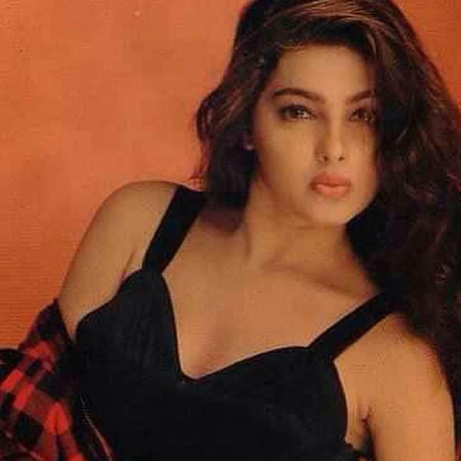 When mamta kulkarni went to topless for photoshoot and she got death threat