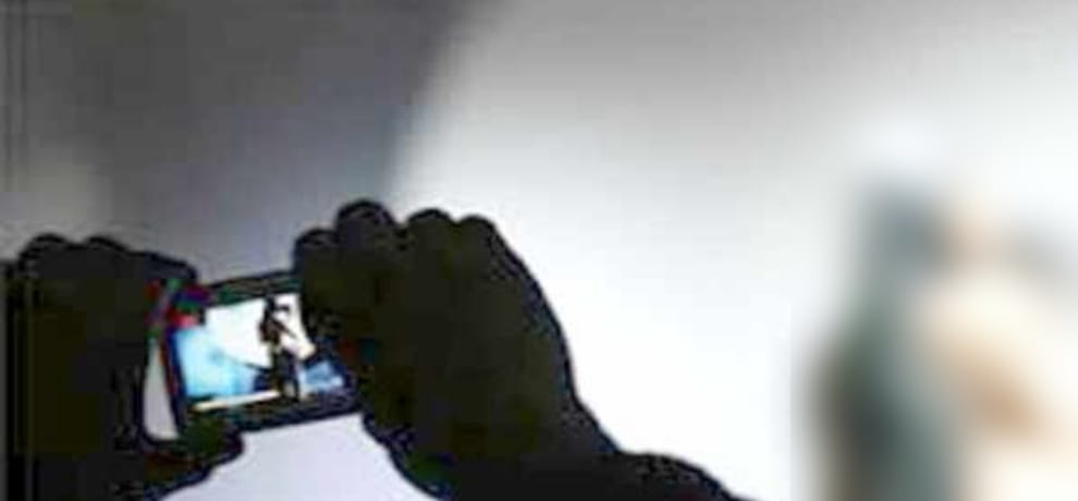 girl blackmail case vulgar pics viral on social media