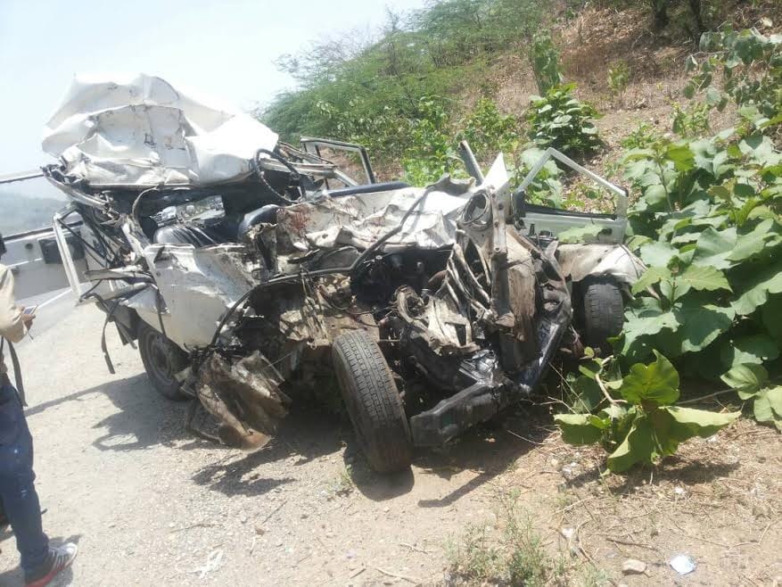 road accident in udaipur, three die