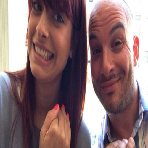 Know about the new trend of internet called Divorce selfies, people are falling in love with