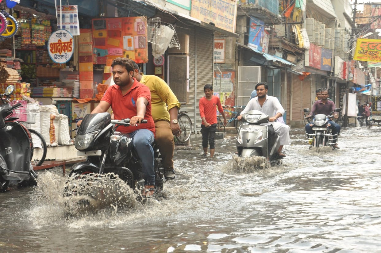 बारिश से जगह-जगह फिर जलभराव