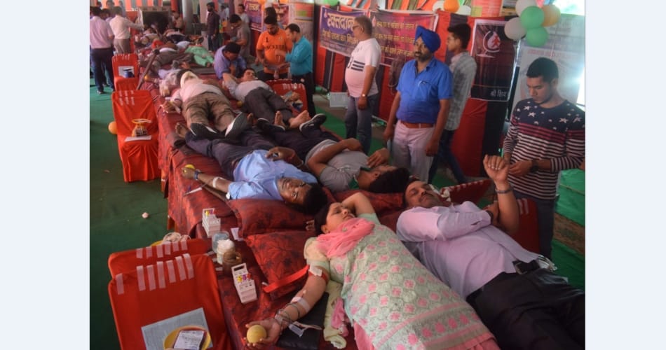 amarujala foundation, blood donation camp in chandigarh