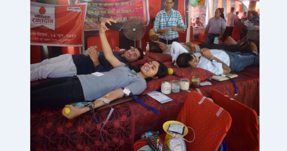 amarujala foundation, blood donation camp in chandigarh
