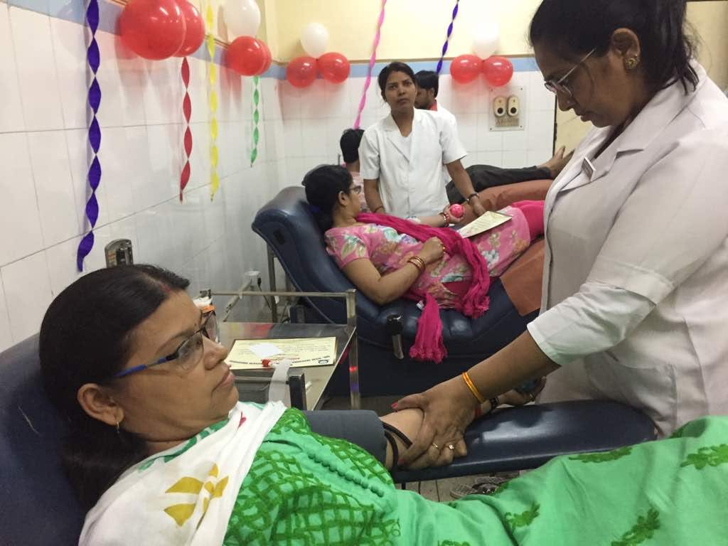lucknow amar ujala blood donation camp 