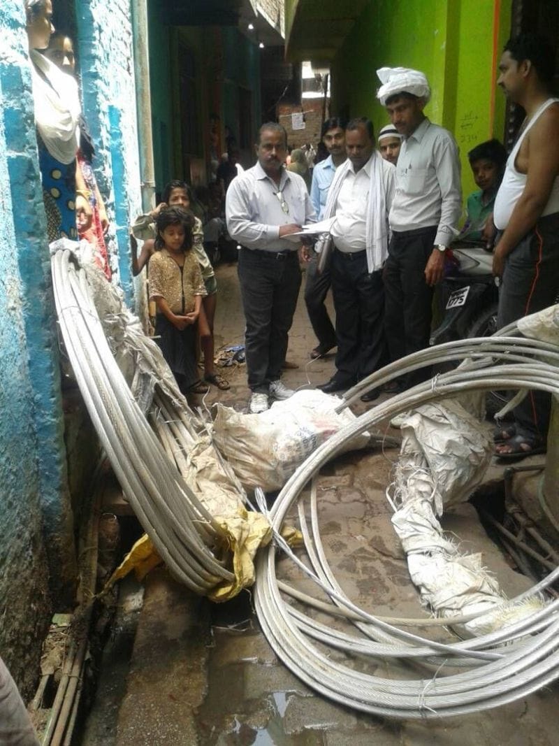 मकान से बरामद हुआ 180 किलोग्राम बिजली के तार