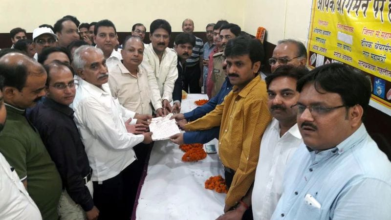 जीएसटी के खिलाफ कपड़ा कारोबारी लामबंद