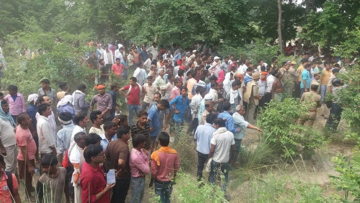 Two children die due to collapse of mound