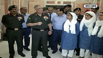 Army Chief Bipin Rawat meet with ‘Kashmir Super-40’ students