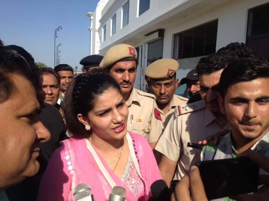 sapna chaudhary bollywood item number