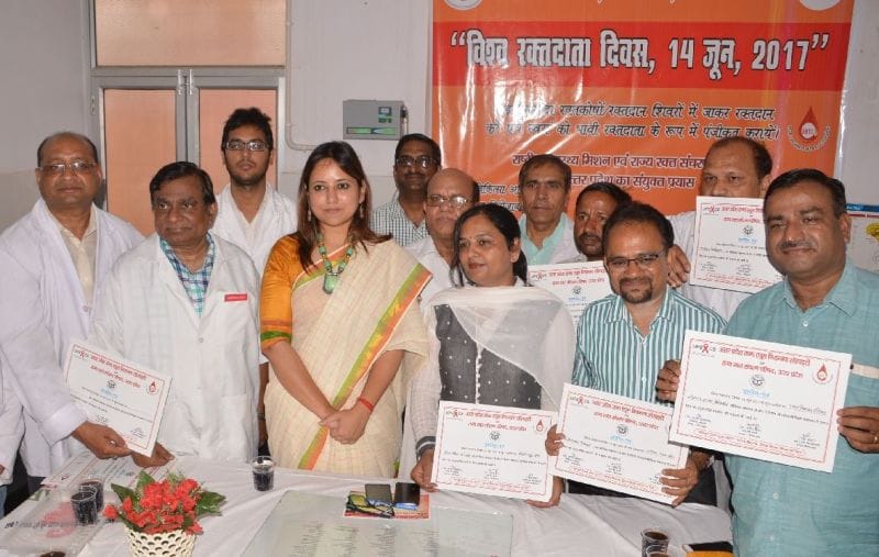 विश्व रक्तदाता दिवस पर सिर्फ दो यूनिट रक्तदान