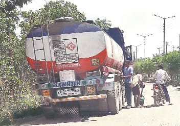 Oil theft in police protection