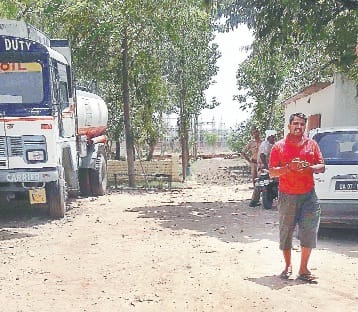 Oil theft in police protection