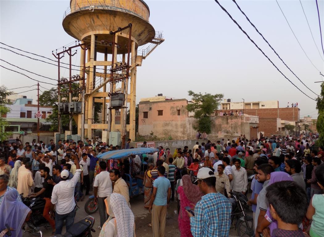 Do not get justice, commit suicide as mother and son climbed in Hathras