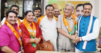  former BSP MLA and MLC join BJP.