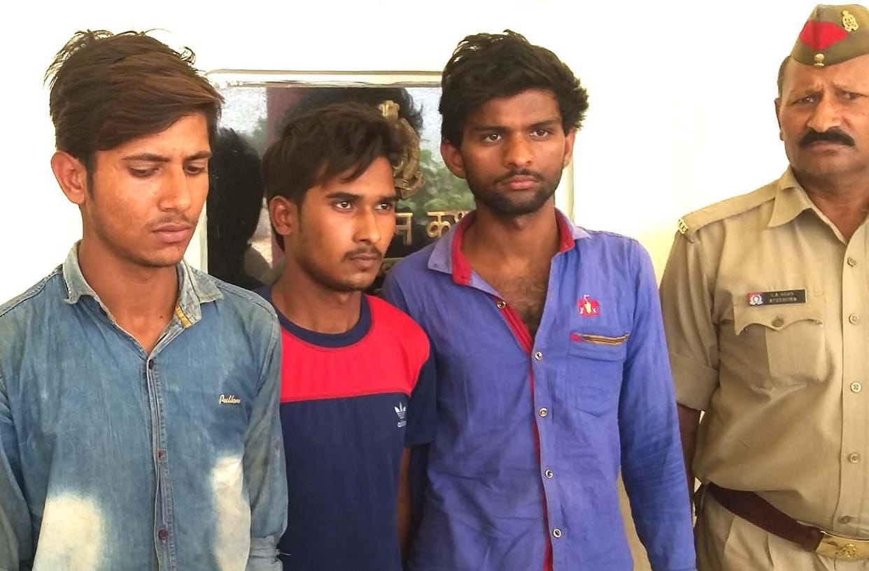 Encounter between police and miscreants, three dead