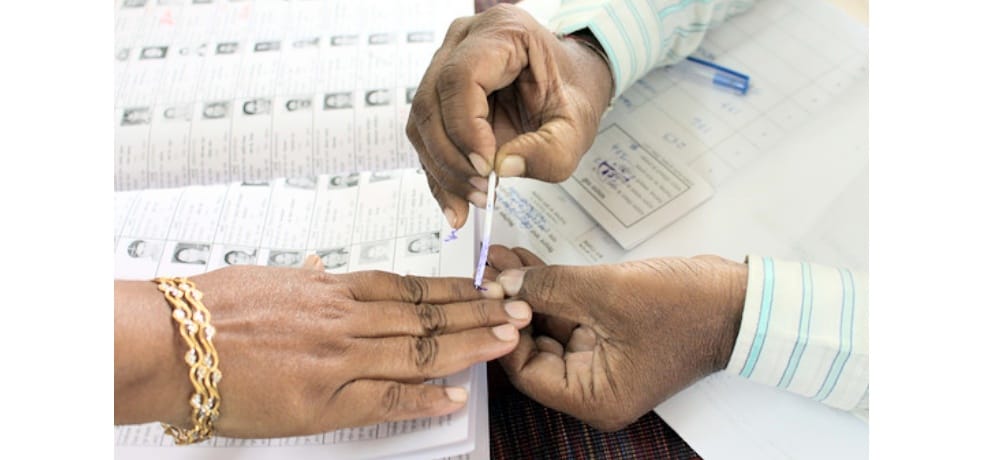 Indore Election: 18 lakh voters will write the decision for Indore government tomorrow, know who is strong