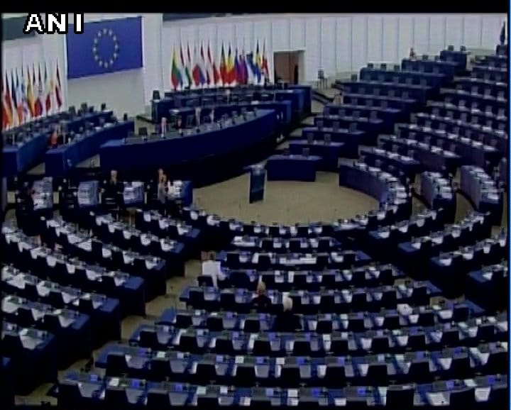 European Parliament condemns human rights situation in Pakistan
