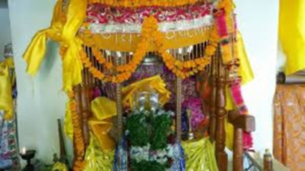 गुरुपूर्णिमा के लिए सज गए मठ-आश्रम