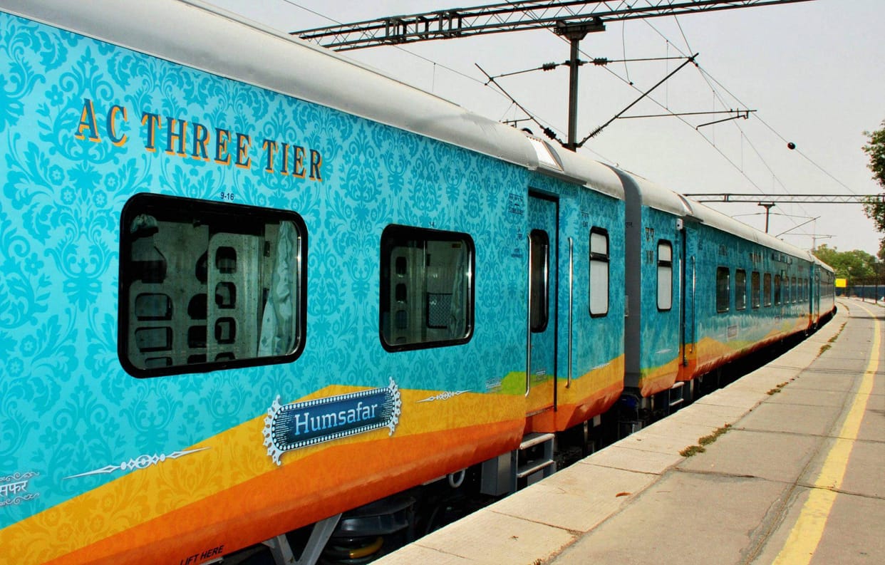 passengers-raise voice against irregularities -on-reservation-counter